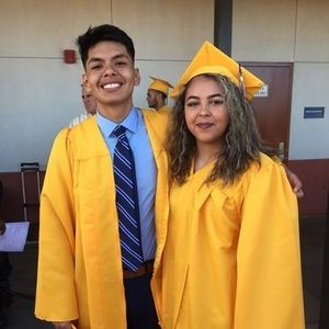 Meet your Posher, Cesar